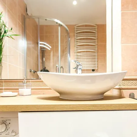 Appartement Uroczy Z Parkingiem *