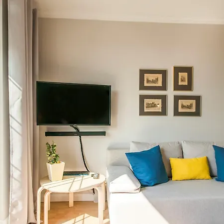 Lägenhet Uroczy Z Parkingiem