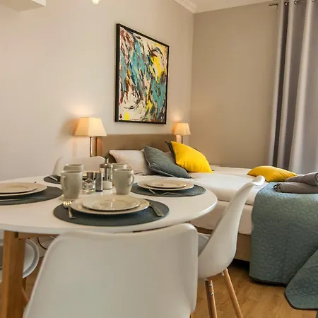 Appartement Uroczy Z Parkingiem