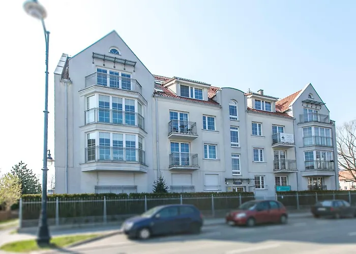 Uroczy Z Parkingiem 公寓