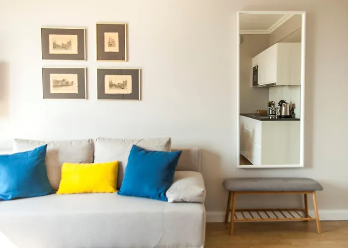 Uroczy Z Parkingiem *